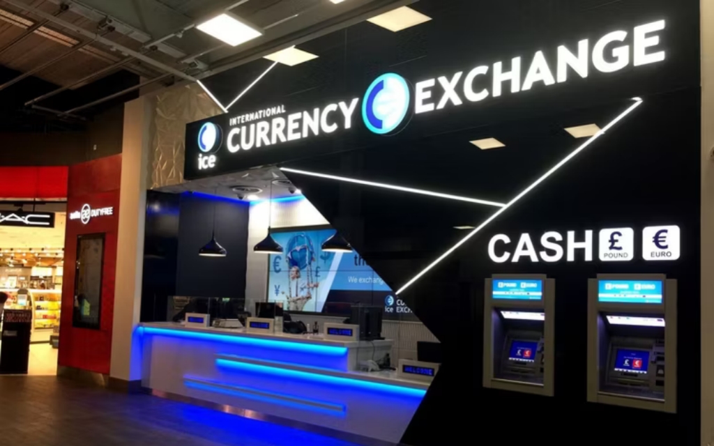 Shenzhen Self Service Airport Automatic Two-Way Foreign Currency Exchange Kiosk, China